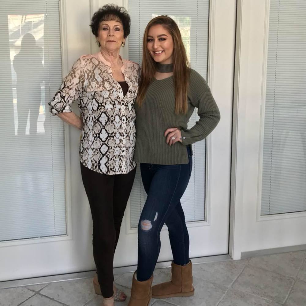 Meet your Posher, Marissa paige